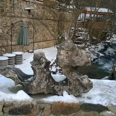 Хотел хотел Изворът с.Арда Арда